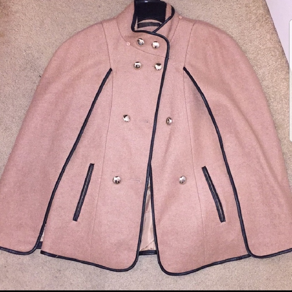 Camel cape
